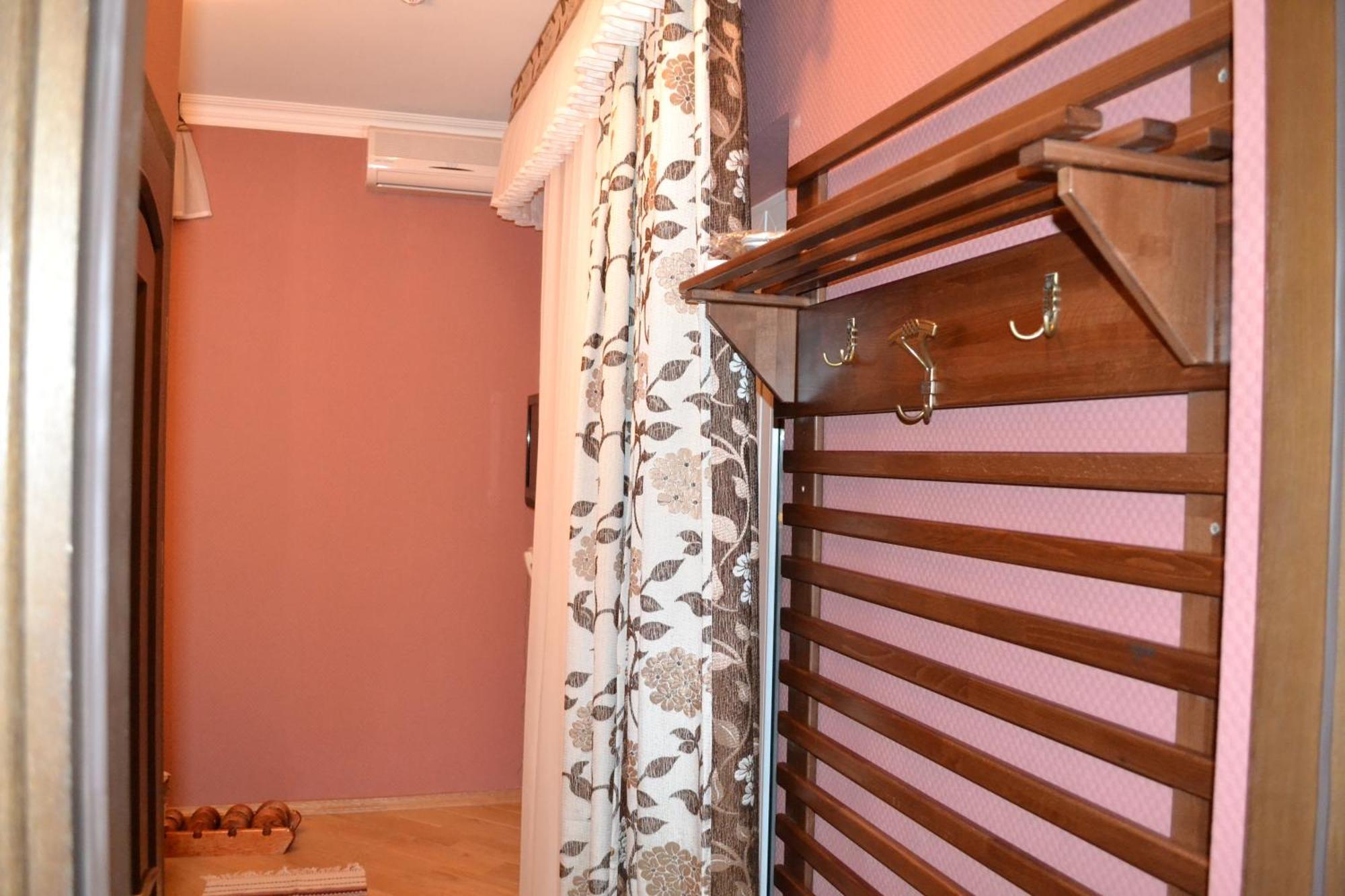 Zolota Forel Hotel Korostov Стая снимка