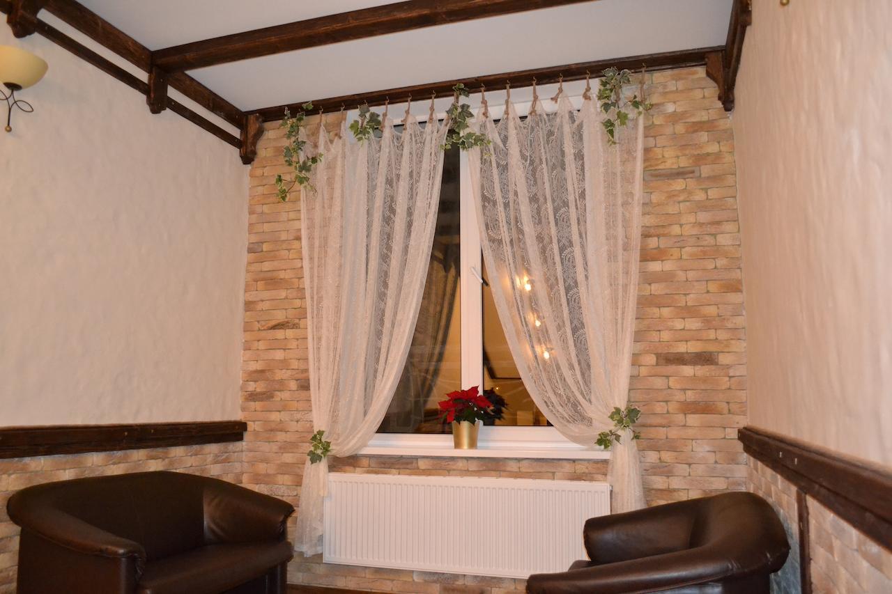 Zolota Forel Hotel Korostov Екстериор снимка