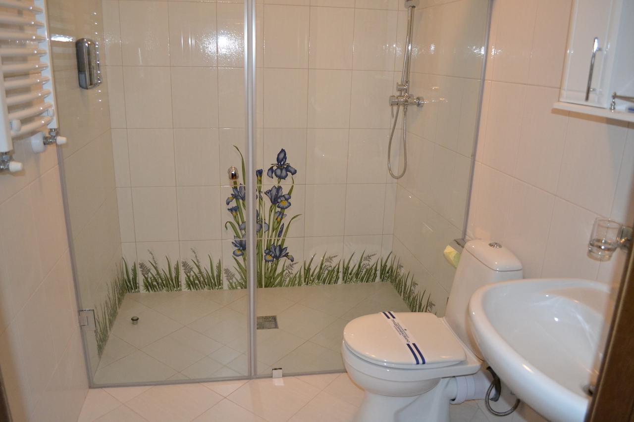Zolota Forel Hotel Korostov Стая снимка