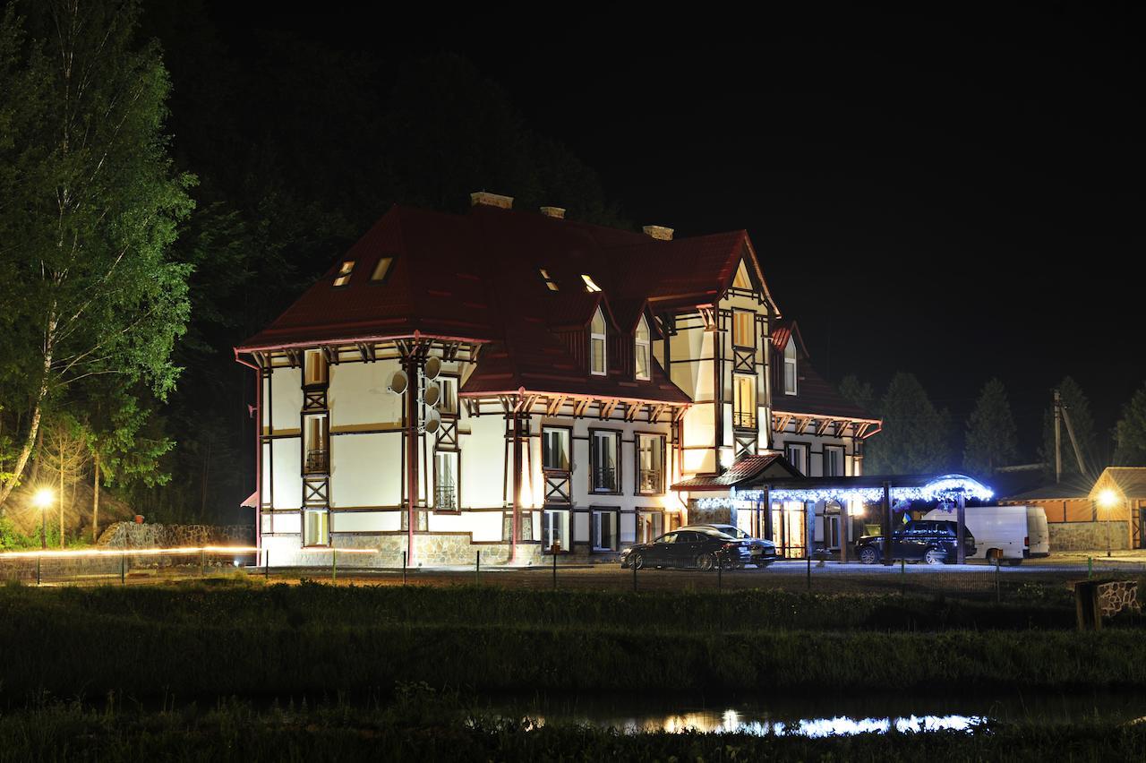 Zolota Forel Hotel Korostov Екстериор снимка
