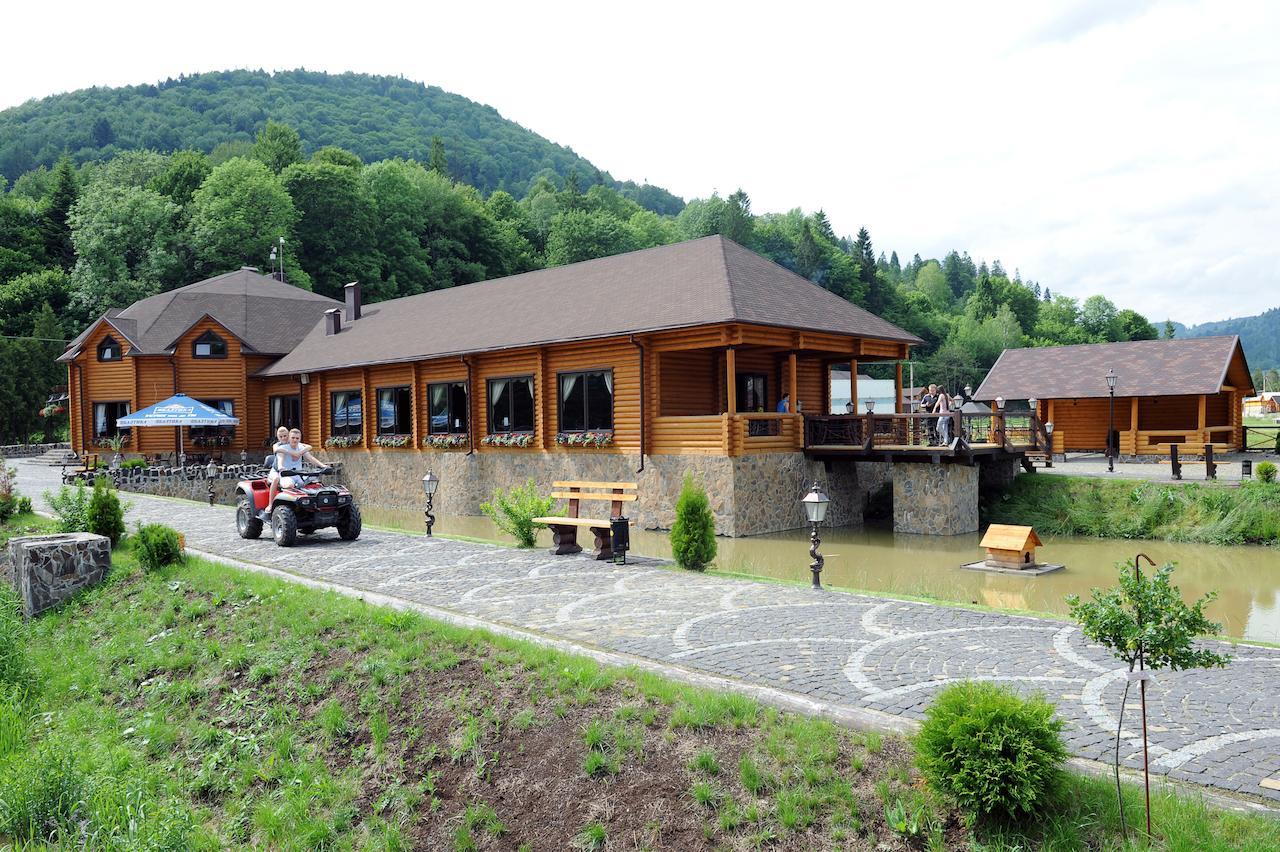 Zolota Forel Hotel Korostov Екстериор снимка